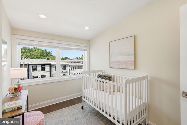 5002 7TH PL NW, Washington, DC 20011