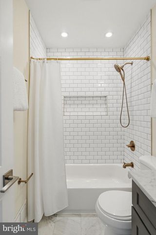 5002 7TH PL NW, Washington, DC 20011