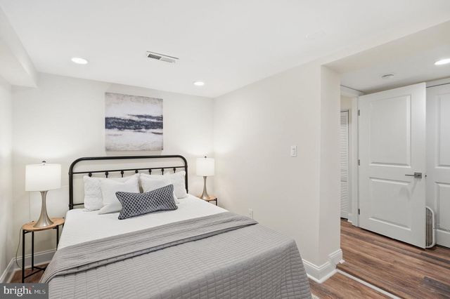 5002 7TH PL NW, Washington, DC 20011