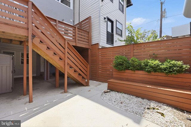 5002 7TH PL NW, Washington, DC 20011