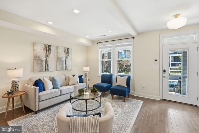 5002 7TH PL NW, Washington, DC 20011