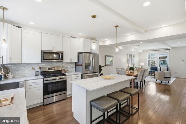 5002 7TH PL NW, Washington, DC 20011