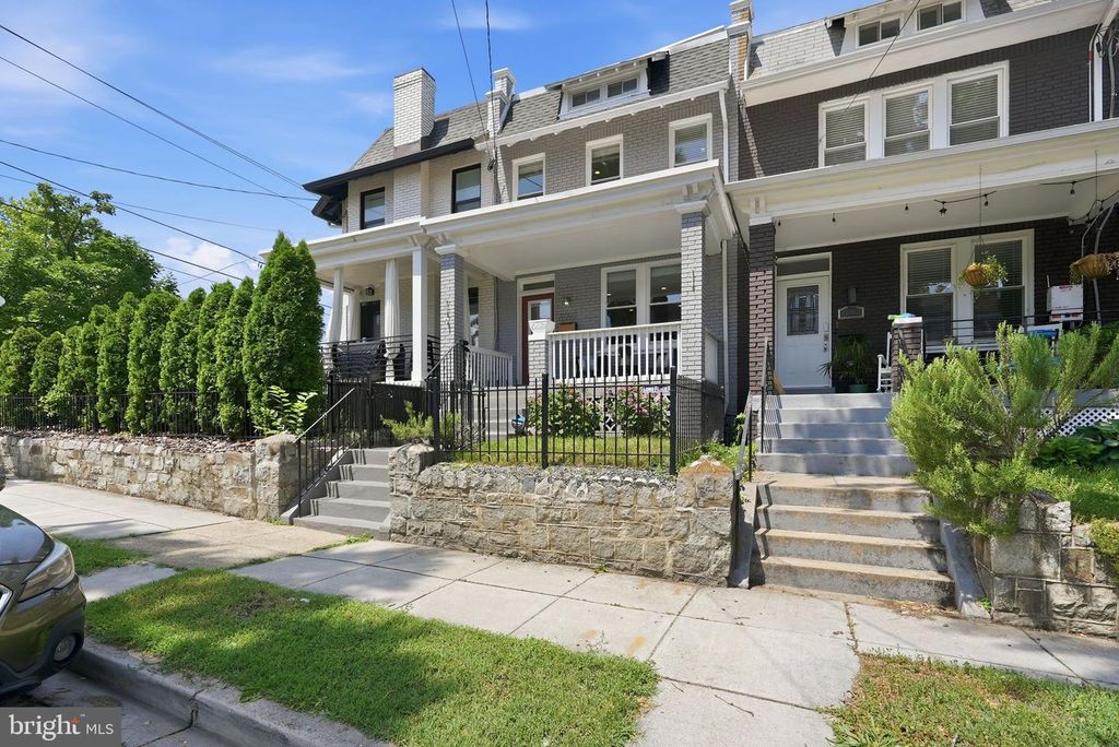 5002 7TH PL NW, Washington, DC 20011