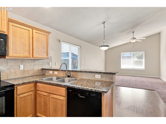 10417 Ne 67TH Ave, Vancouver, WA 98686