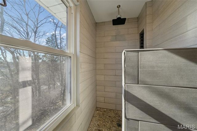 53 Lois Lane, Fenton, MO 63026