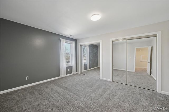 53 Lois Lane, Fenton, MO 63026