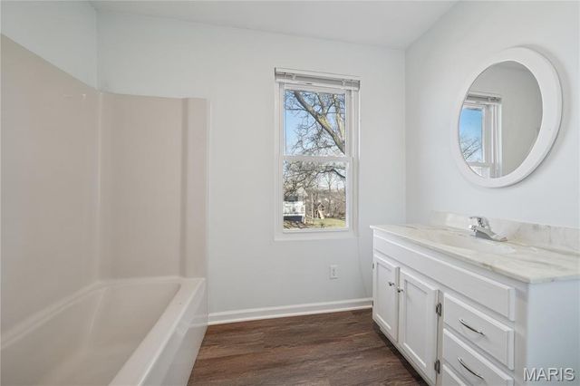 53 Lois Lane, Fenton, MO 63026