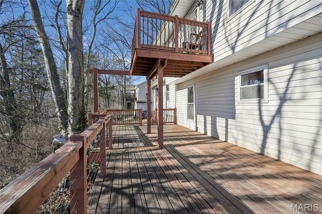 53 Lois Lane, Fenton, MO 63026