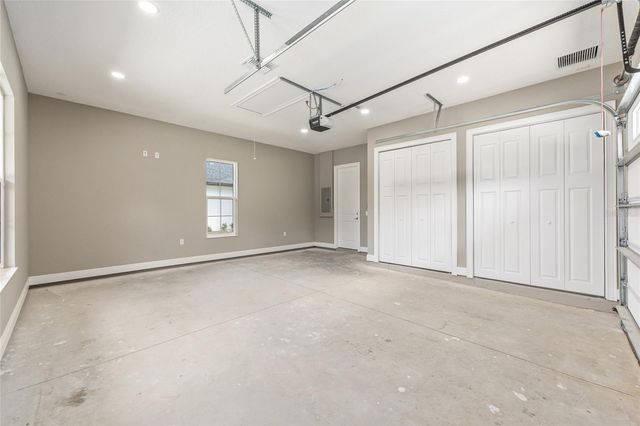 950 SE 80TH STREET, Ocala, FL 34480