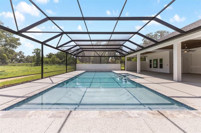 950 SE 80TH STREET, Ocala, FL 34480