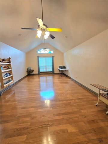3005 N 15Th Place, Rogers, AR 72756