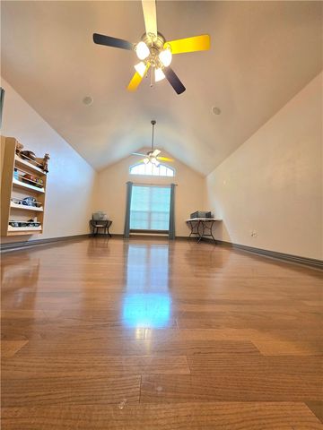 3005 N 15Th Place, Rogers, AR 72756