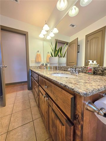 3005 N 15Th Place, Rogers, AR 72756