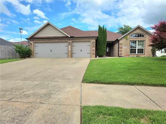 3005 N 15Th Place, Rogers, AR 72756