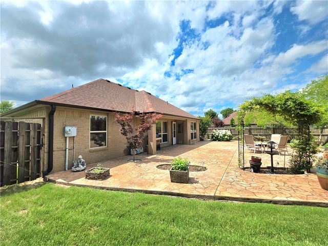 3005 N 15Th Place, Rogers, AR 72756