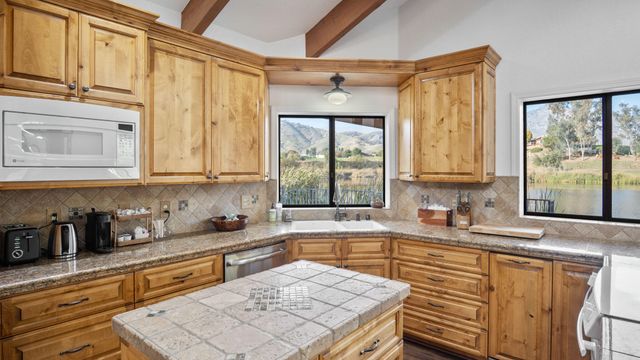 34784 Bogart Drive, Springville, CA 93265