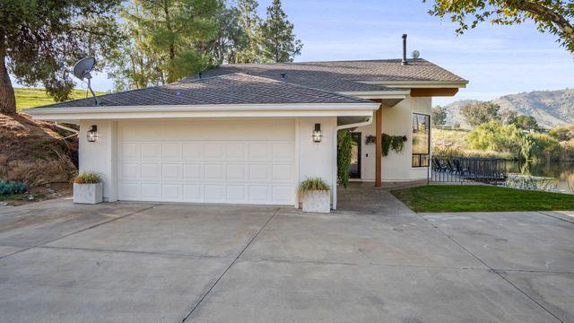 34784 Bogart Drive, Springville, CA 93265
