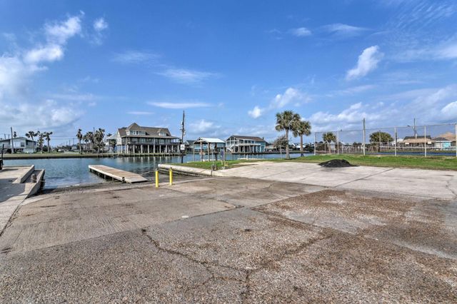 00 Fort Bend Drive, Galveston, TX 77554