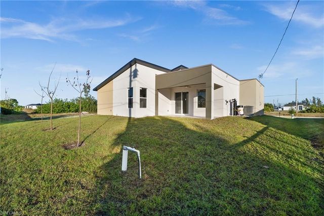 2814 5TH TER, Cape Coral, FL 33993