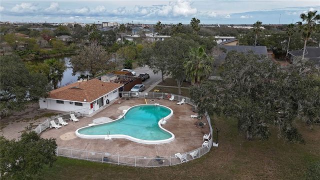 2058 Hidden Lake, Corpus Christi, TX 78412