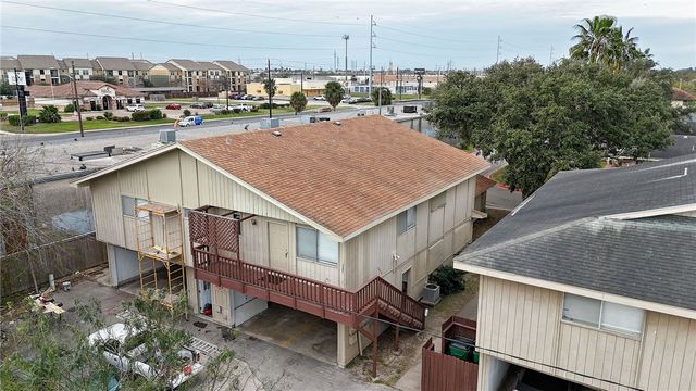 2058 Hidden Lake, Corpus Christi, TX 78412