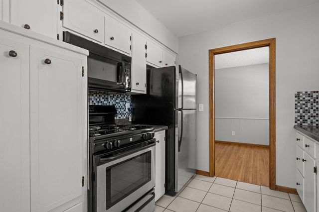 5956 5th Street NE, Fridley, MN 55432