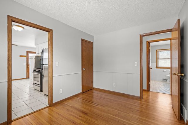 5956 5th Street NE, Fridley, MN 55432