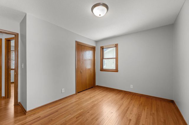 5956 5th Street NE, Fridley, MN 55432