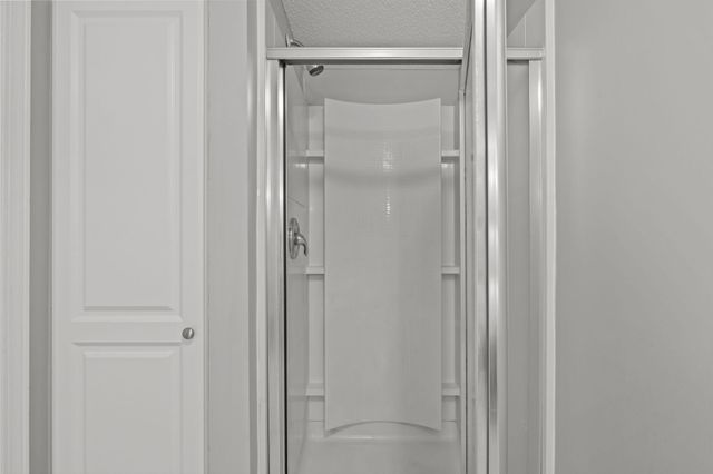 5956 5th Street NE, Fridley, MN 55432