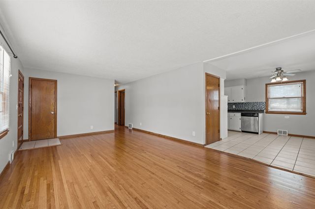 5956 5th Street NE, Fridley, MN 55432