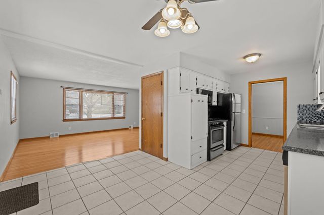 5956 5th Street NE, Fridley, MN 55432