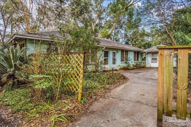 106 and 108 Cherokee Trl, Pensacola, FL 32506