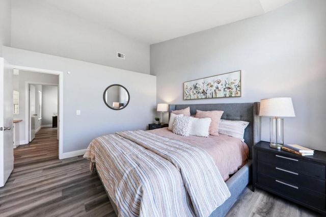 504 Shoal Circle, Redwood City, CA 94065