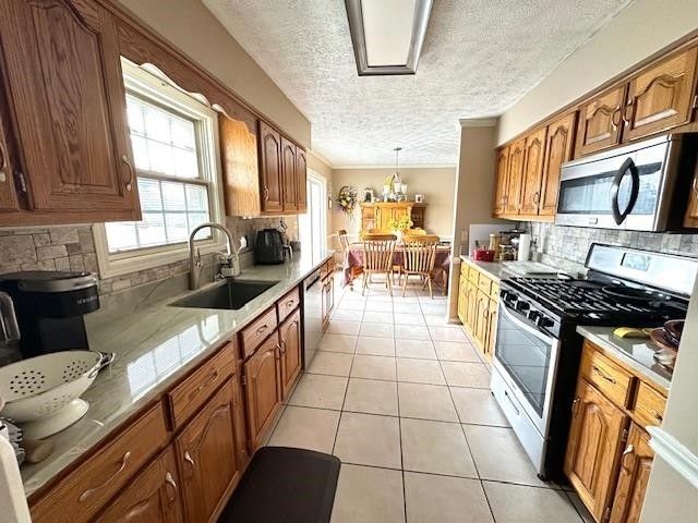 605 FARBER DR, Adamsville, TN 38310