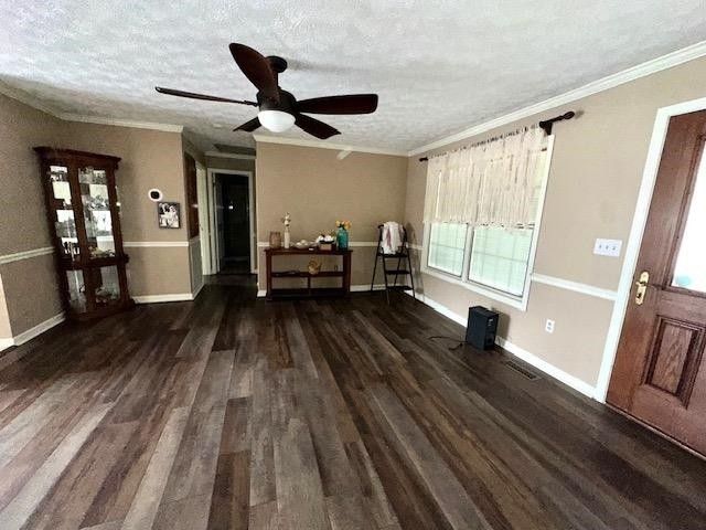 605 FARBER DR, Adamsville, TN 38310