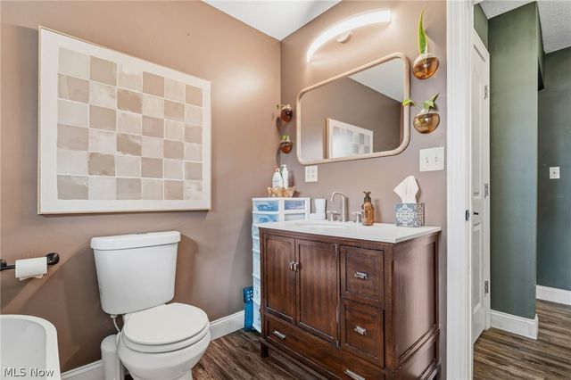 1477 E Garfield Road, New Springfield, OH 44443