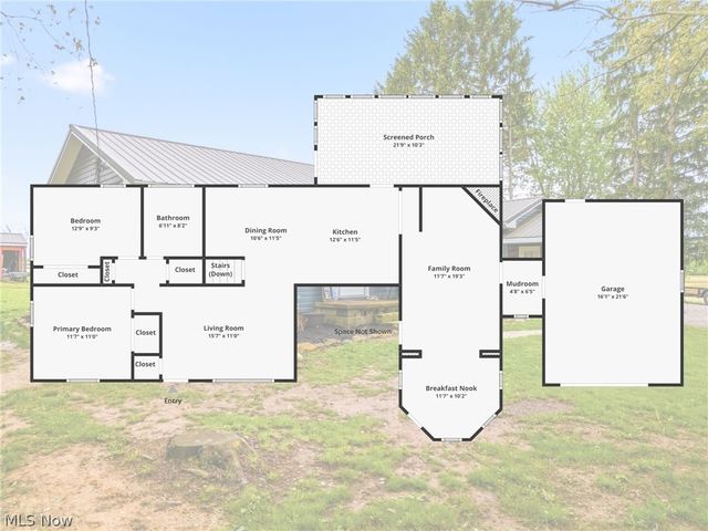 1477 E Garfield Road, New Springfield, OH 44443