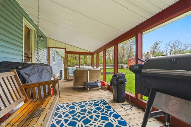 1477 E Garfield Road, New Springfield, OH 44443