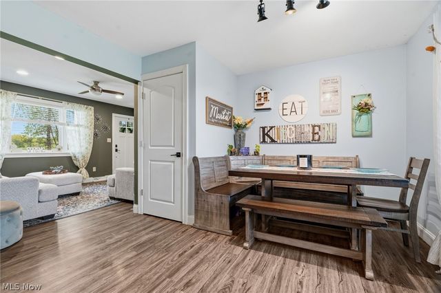 1477 E Garfield Road, New Springfield, OH 44443