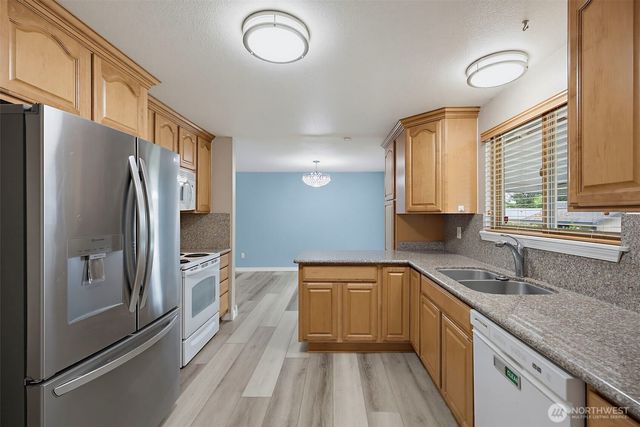 8414 56th Street W, University Place, WA 98467