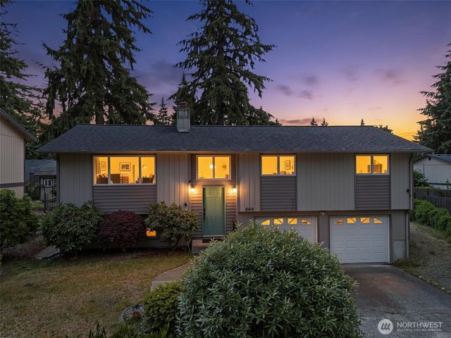 8414 56th Street W, University Place, WA 98467