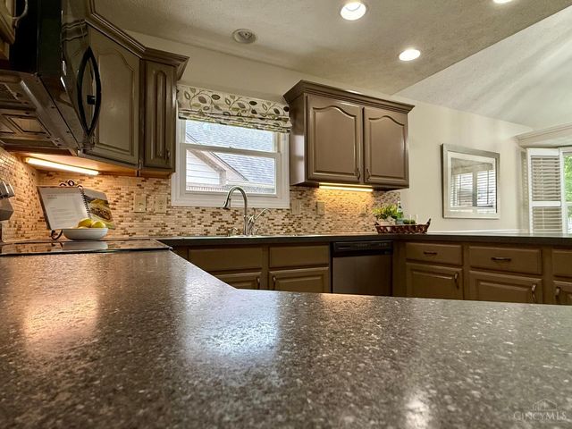 5 Hathaway Commons Drive, Lebanon, OH 45036