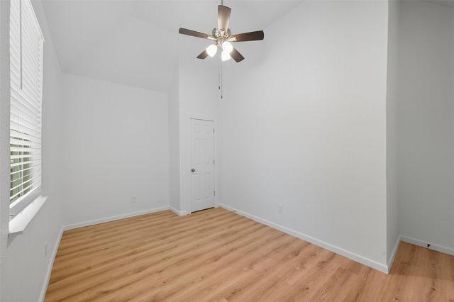 728 S Elm Street, Sherman, TX 75090