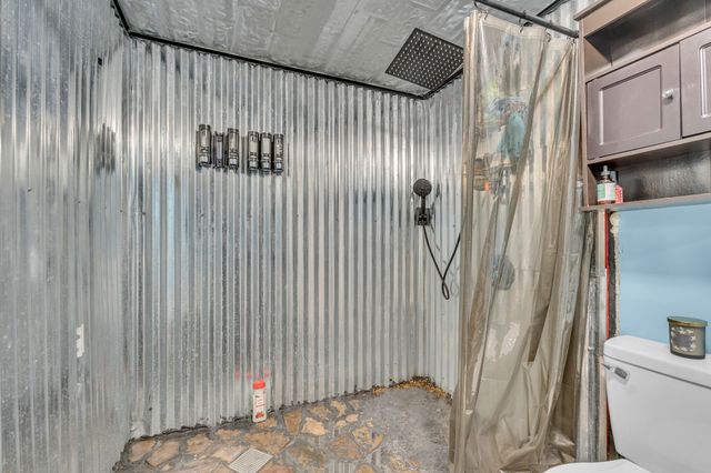 1105 Viola Rd, Mcminnville, TN 37110