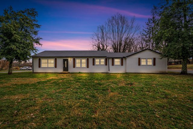 1105 Viola Rd, Mcminnville, TN 37110