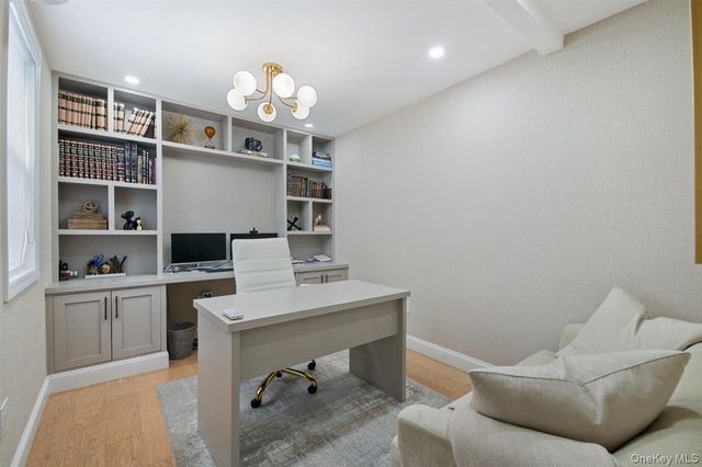 16 Valley Lane N, North Woodmere, NY 11581