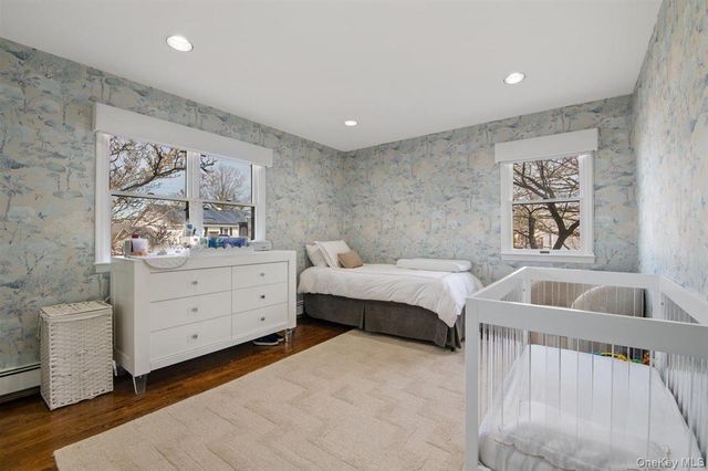 16 Valley Lane N, North Woodmere, NY 11581