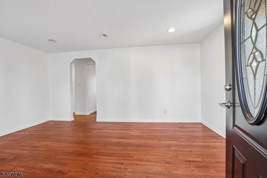 239 Bradford Ave, Linden City, NJ 07036 — photo 5