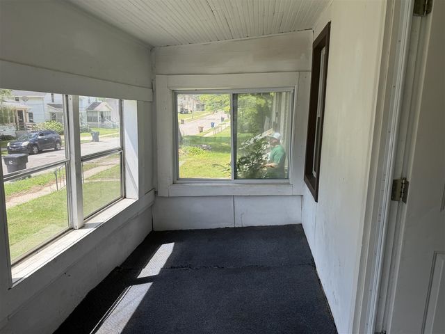 385 Central Avenue, Pontiac, MI 48341