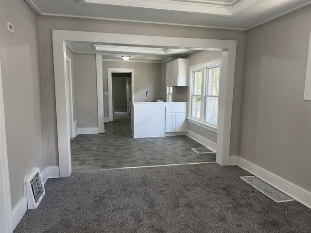 385 Central Avenue, Pontiac, MI 48341